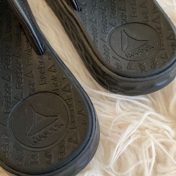 REEBOK flip flops - Picture 5 of 12